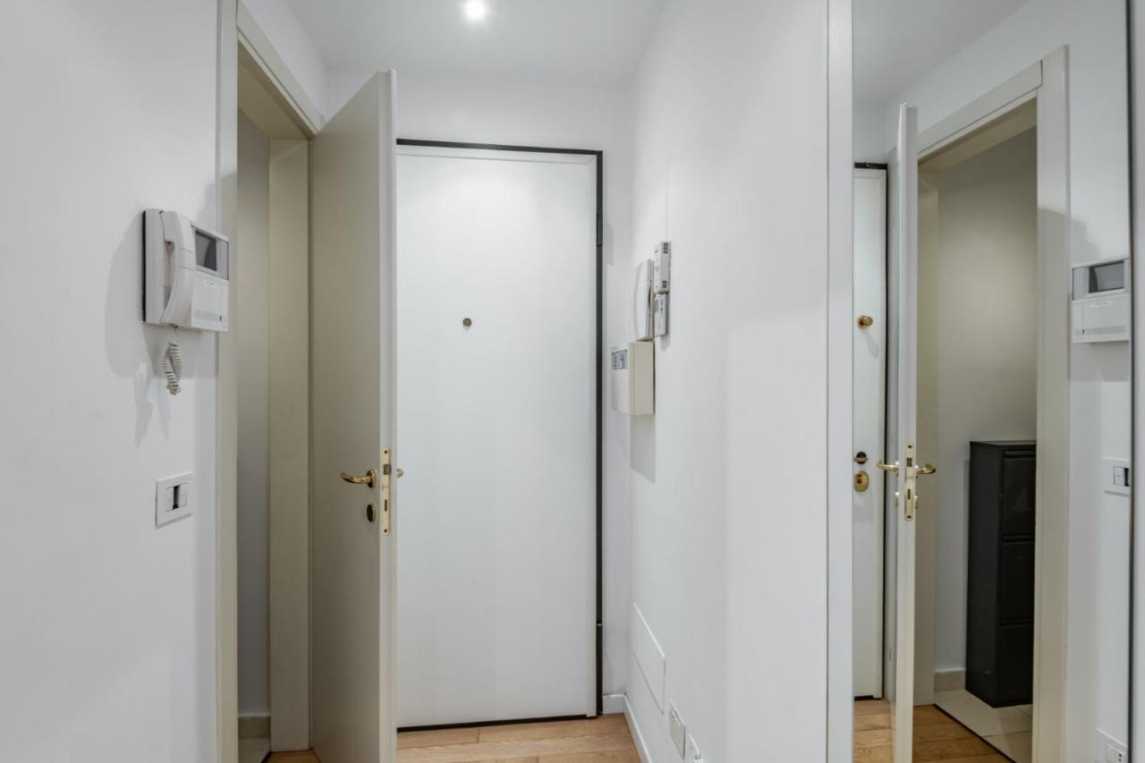 Easylife - Sofisticato Monolocale Con Terrazzino Nel Cuore Di Porta Venezia Milan Exterior photo